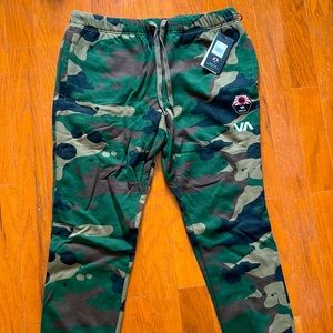 Mens rcva sweatpants size XL